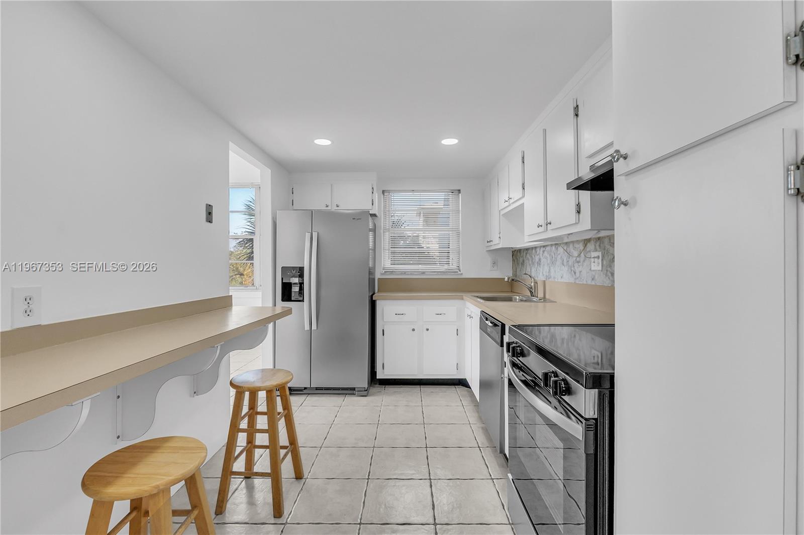 WATERGATE CONDOMINIUM NO - Residential