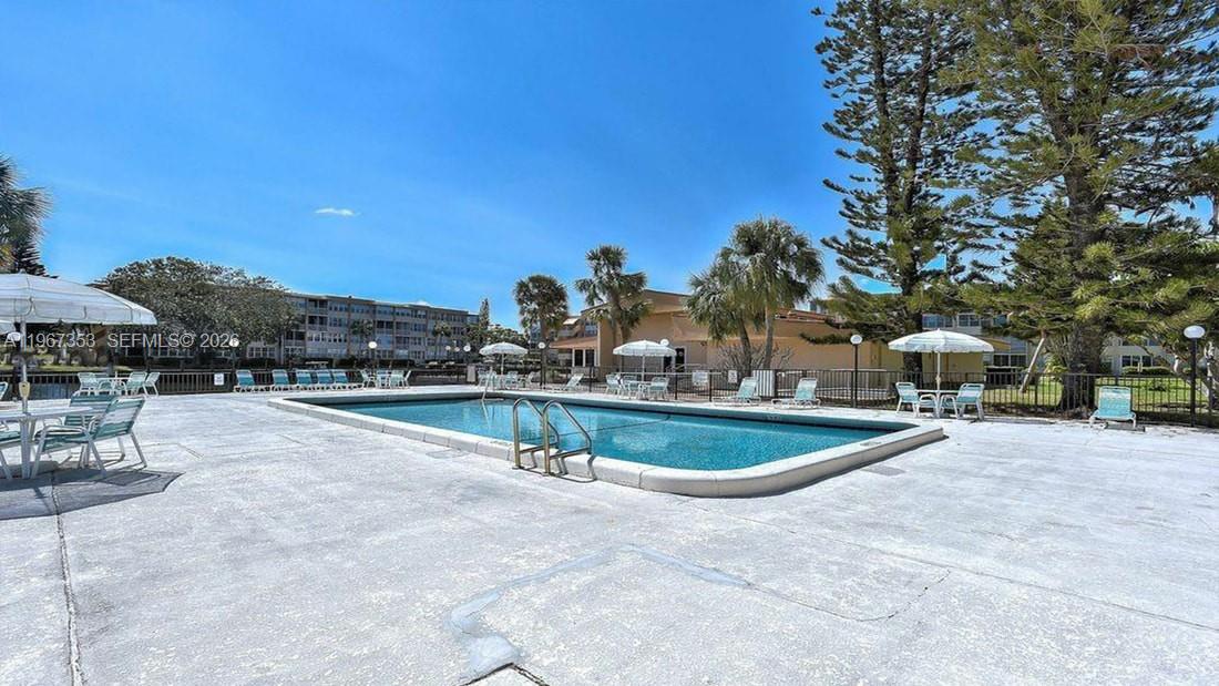 WATERGATE CONDOMINIUM NO - Residential