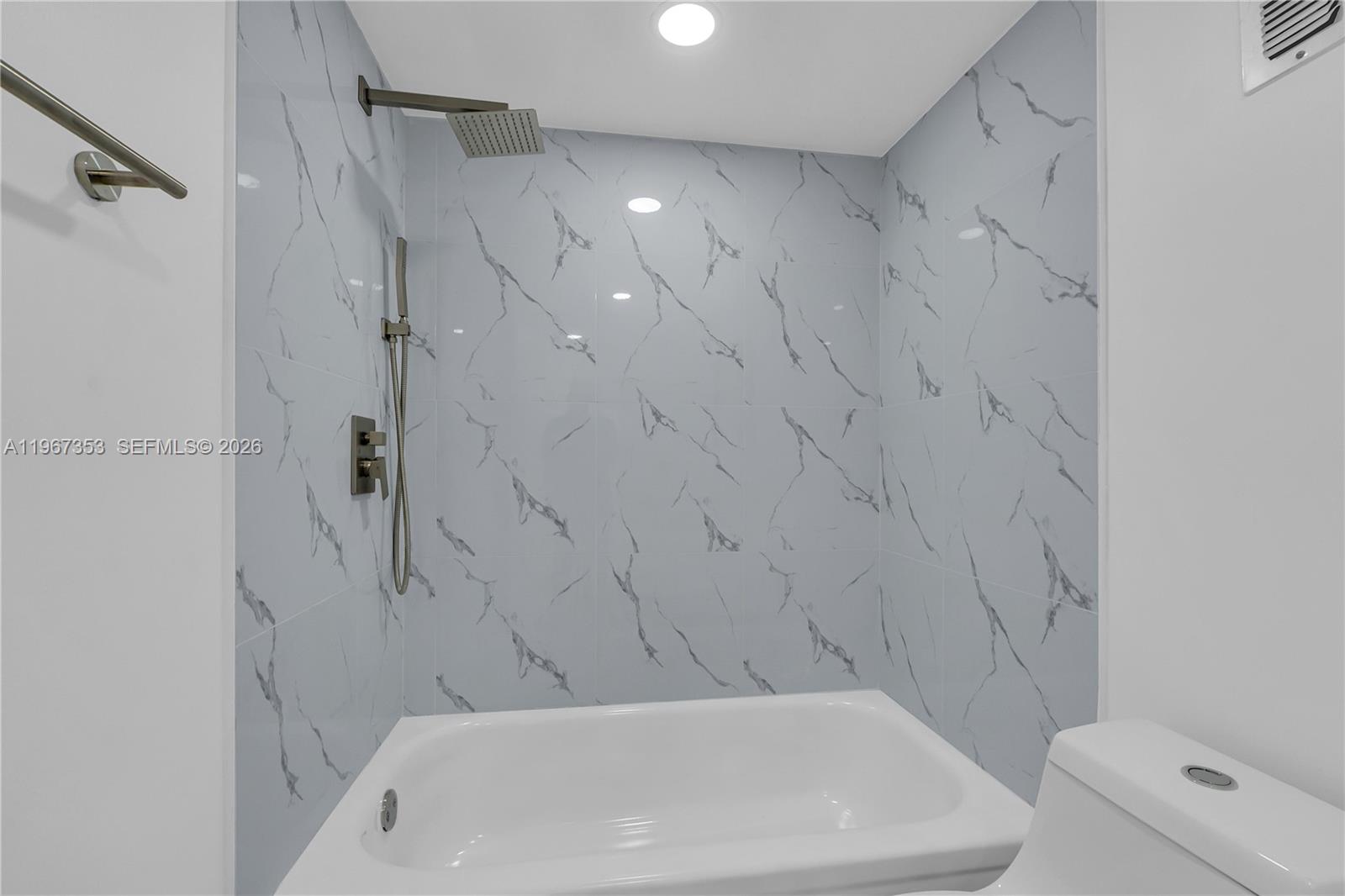 WATERGATE CONDOMINIUM NO - Residential