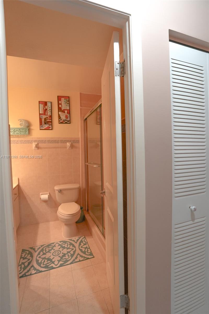 MANGO HILL CONDO NO 6 - Residential