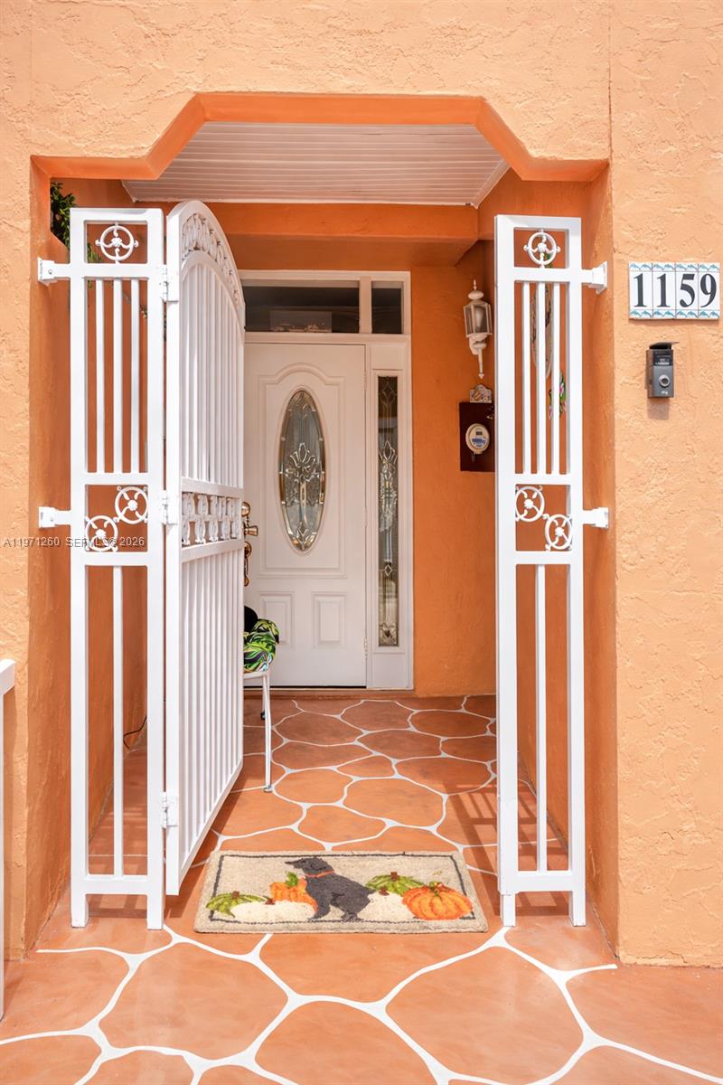 MANGO HILL CONDO NO 6 - Residential