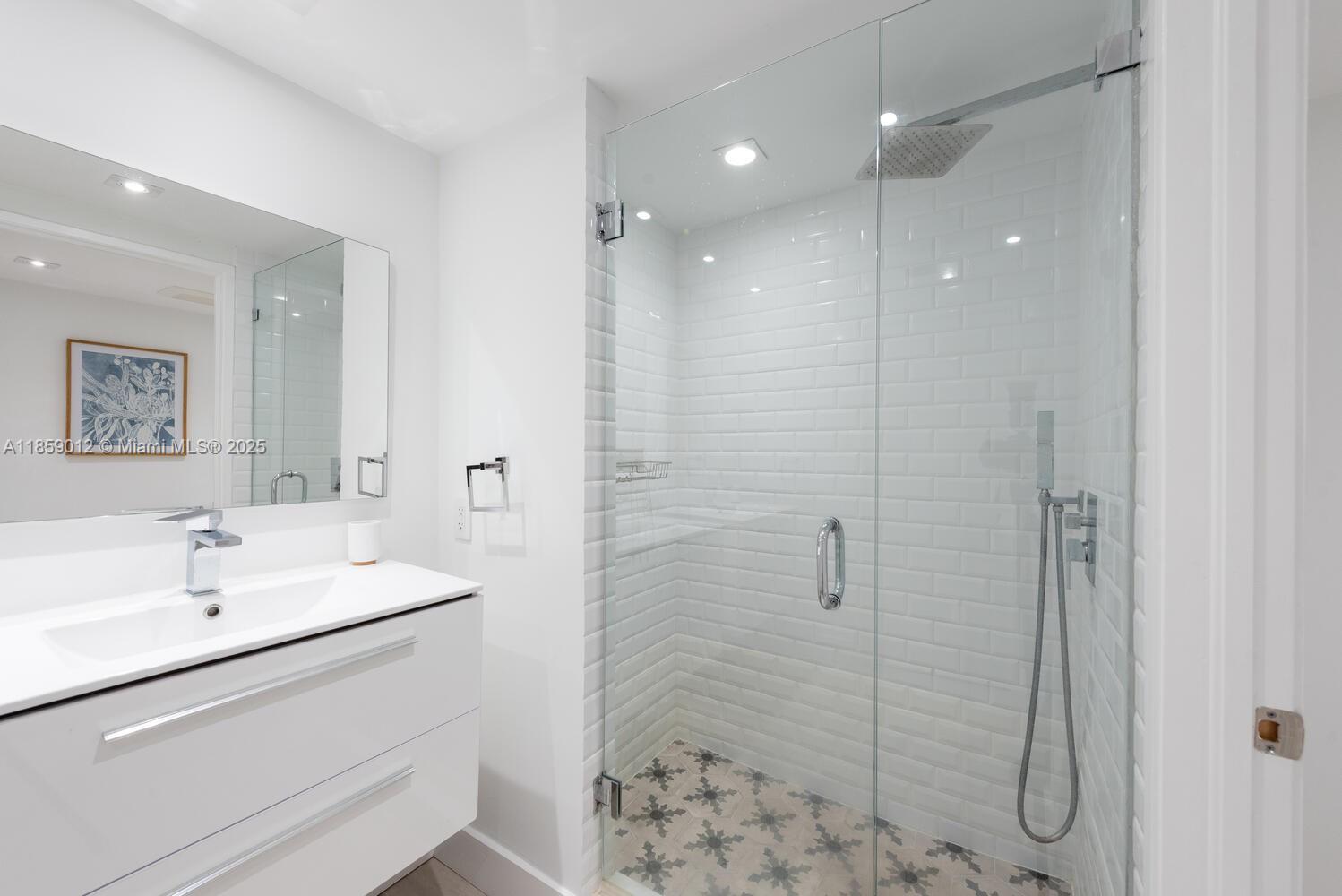 KEY COLONY NO 4 CONDO - Residential Lease