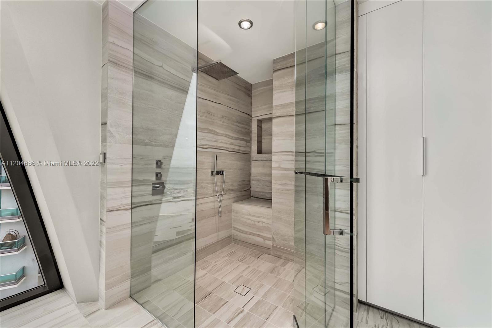 One Thousand Museum - Residential