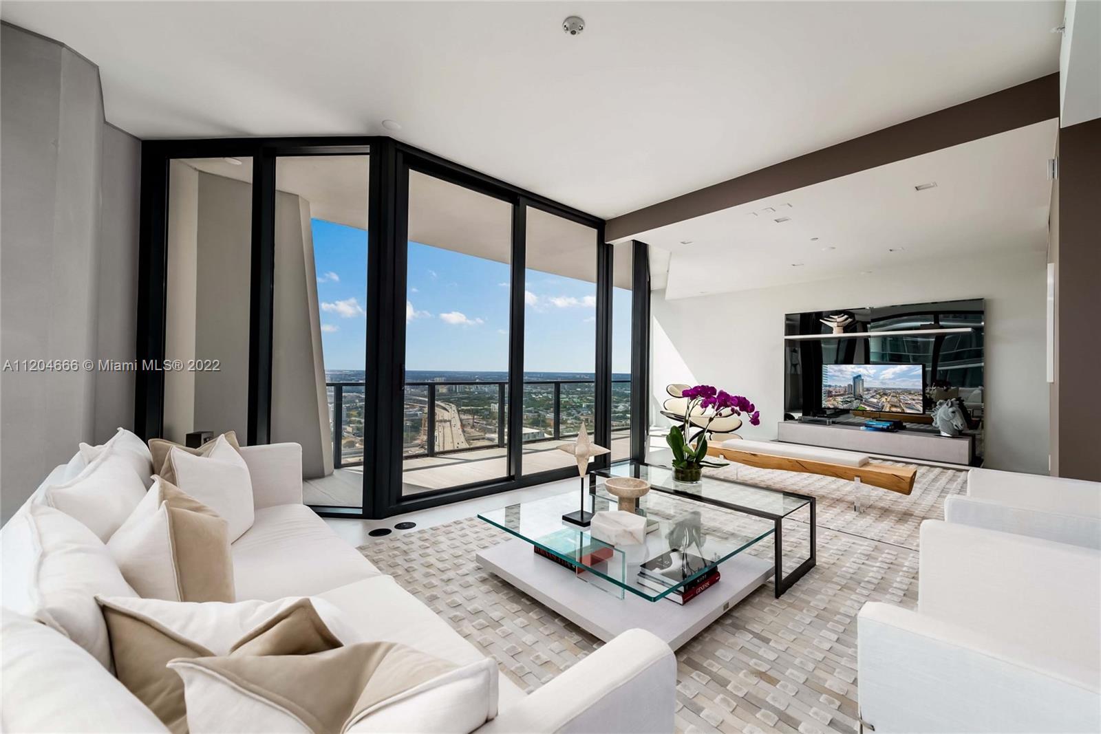 One Thousand Museum - Residential