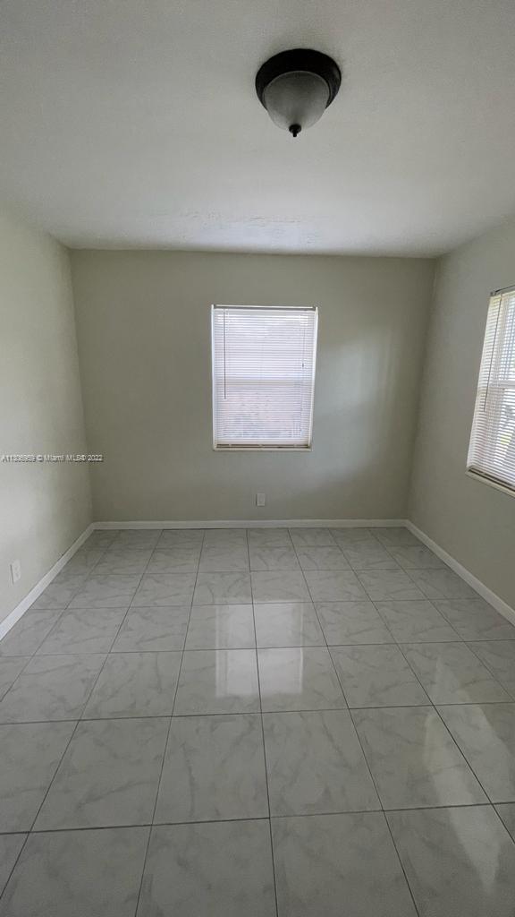 RIVERLAND VILLAGE SEC ONE - Residential Lease