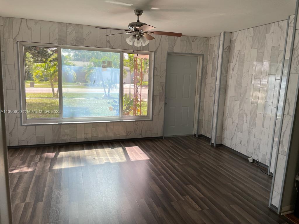 RIVERLAND VILLAGE SEC ONE - Residential Lease
