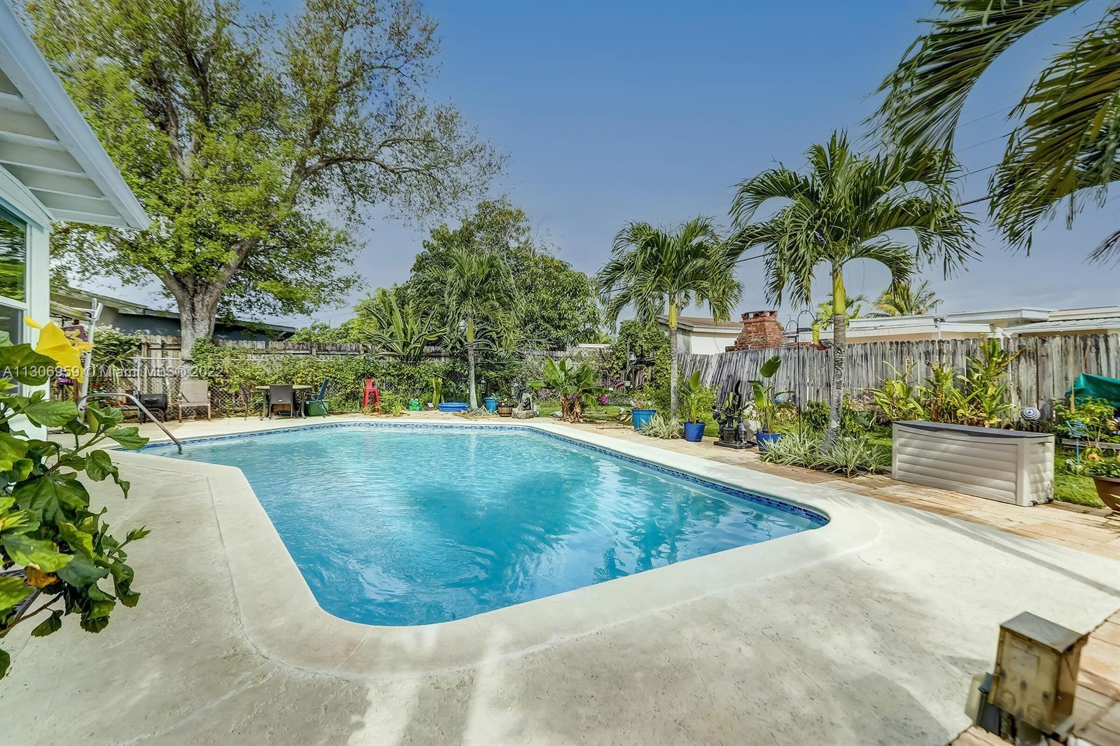 RIVERLAND VILLAGE SEC ONE - Residential Lease