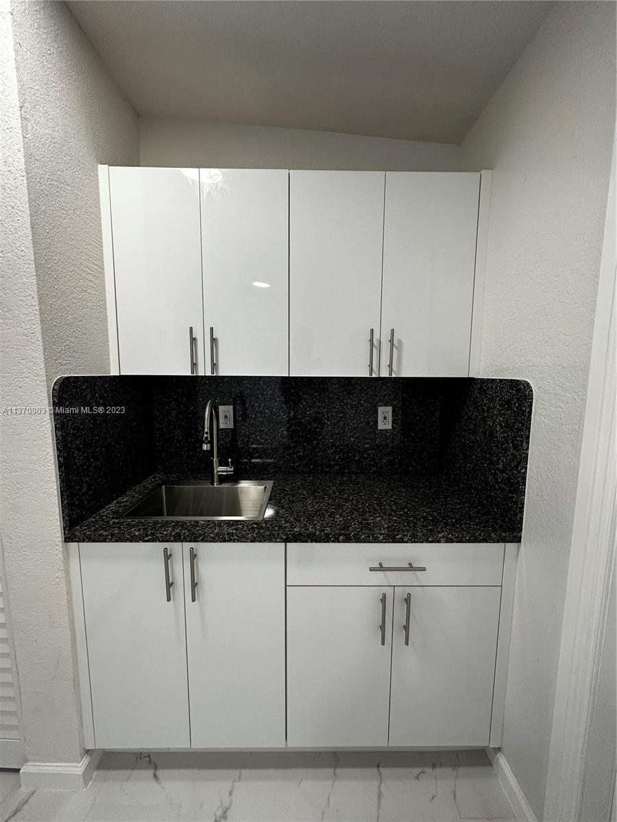 DAVID ESTATES - Residential Lease