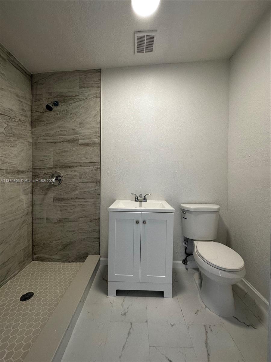 DAVID ESTATES - Residential Lease