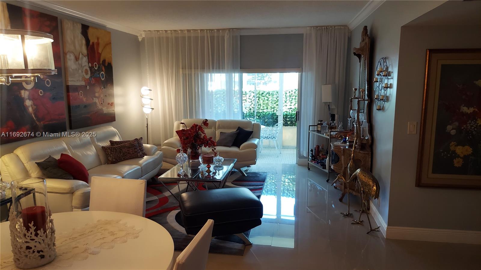 HILLCREST EAST NO 22 COND - Residential