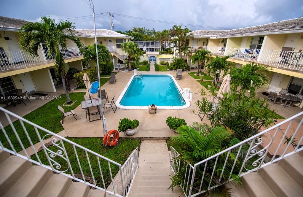 PATIO CONDO - Residential