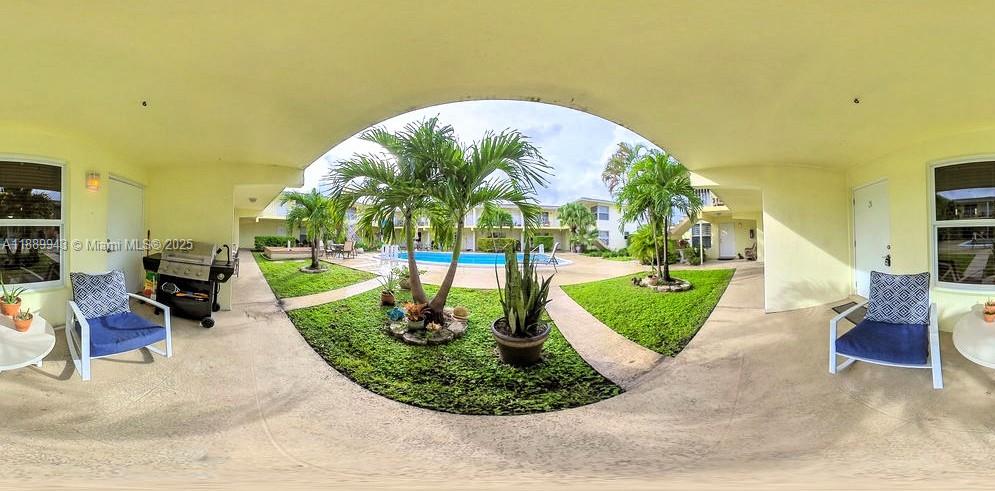 PATIO CONDO - Residential