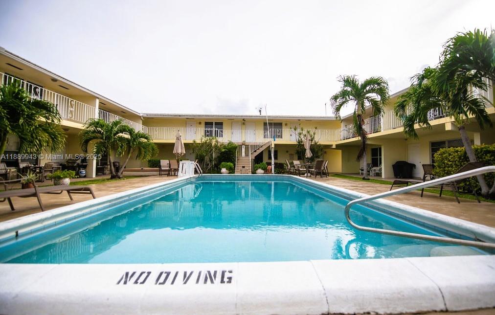 PATIO CONDO - Residential