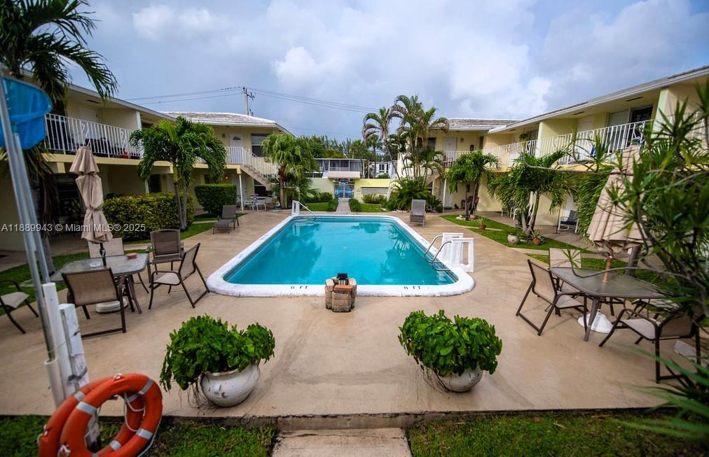 PATIO CONDO - Residential
