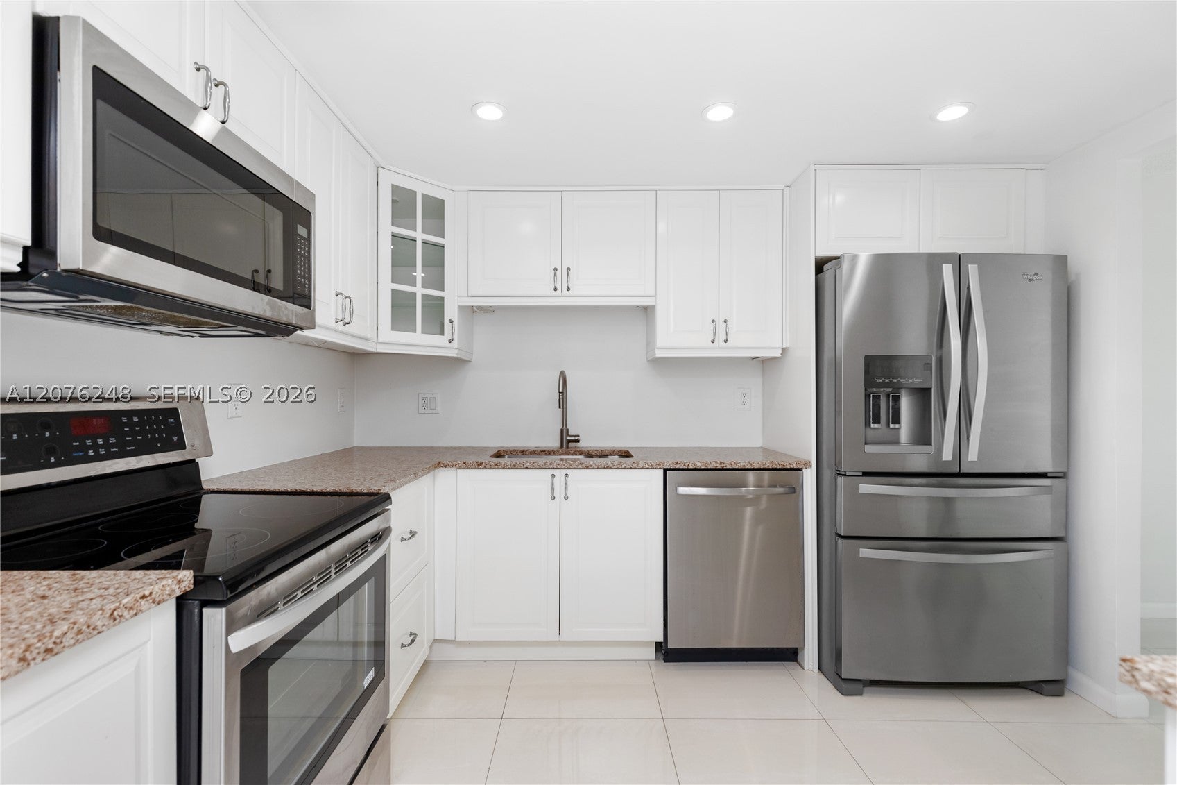 210 Sea View Dr 207