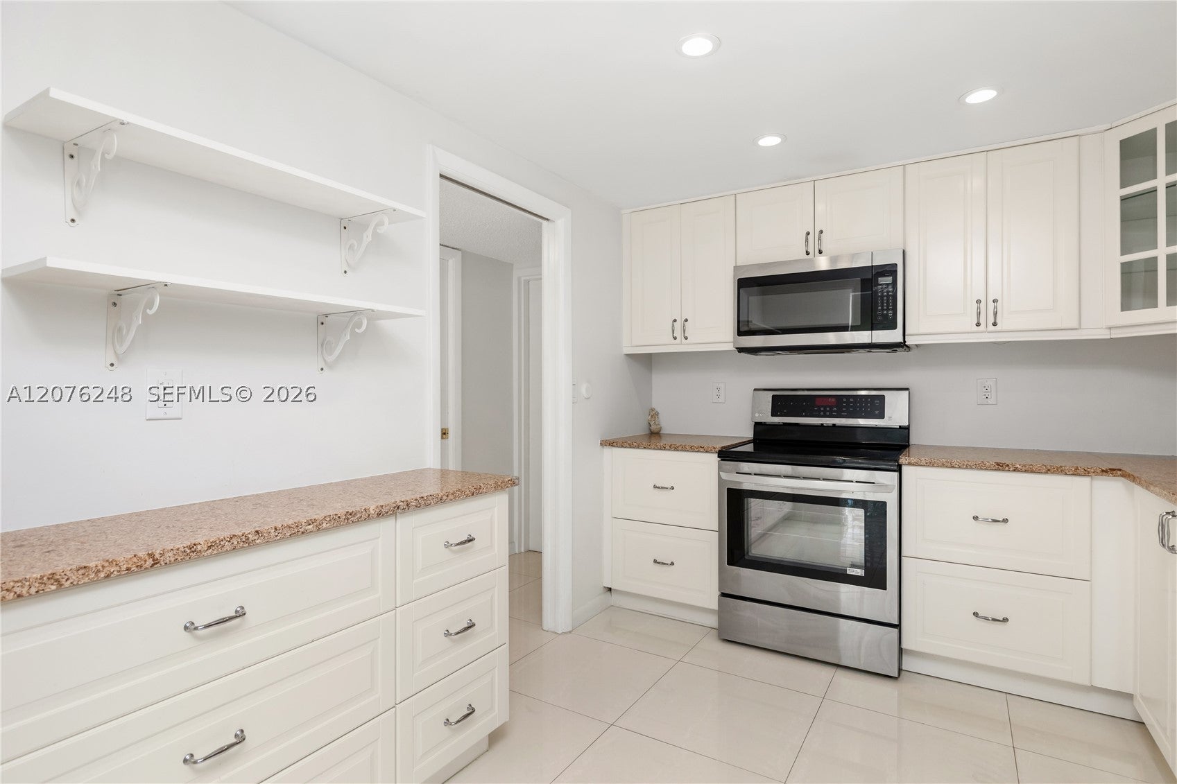 210 Sea View Dr 207