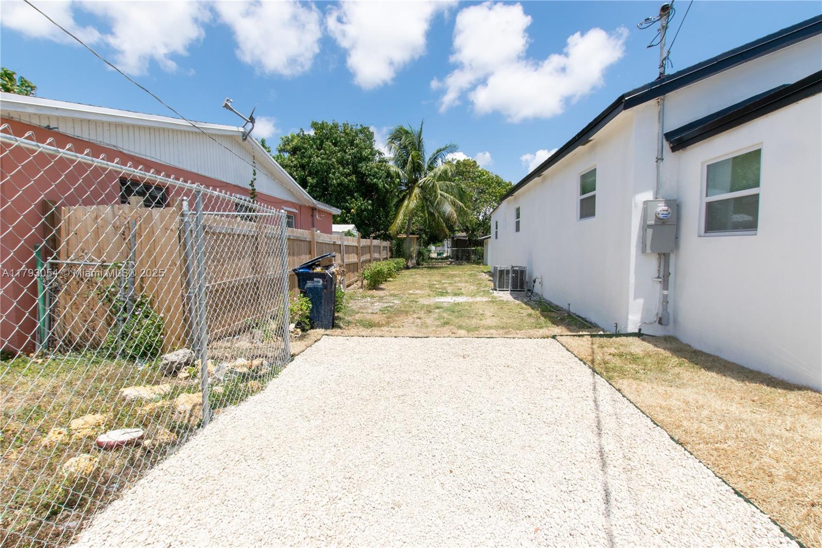 10265 SW 173rd Ter 0