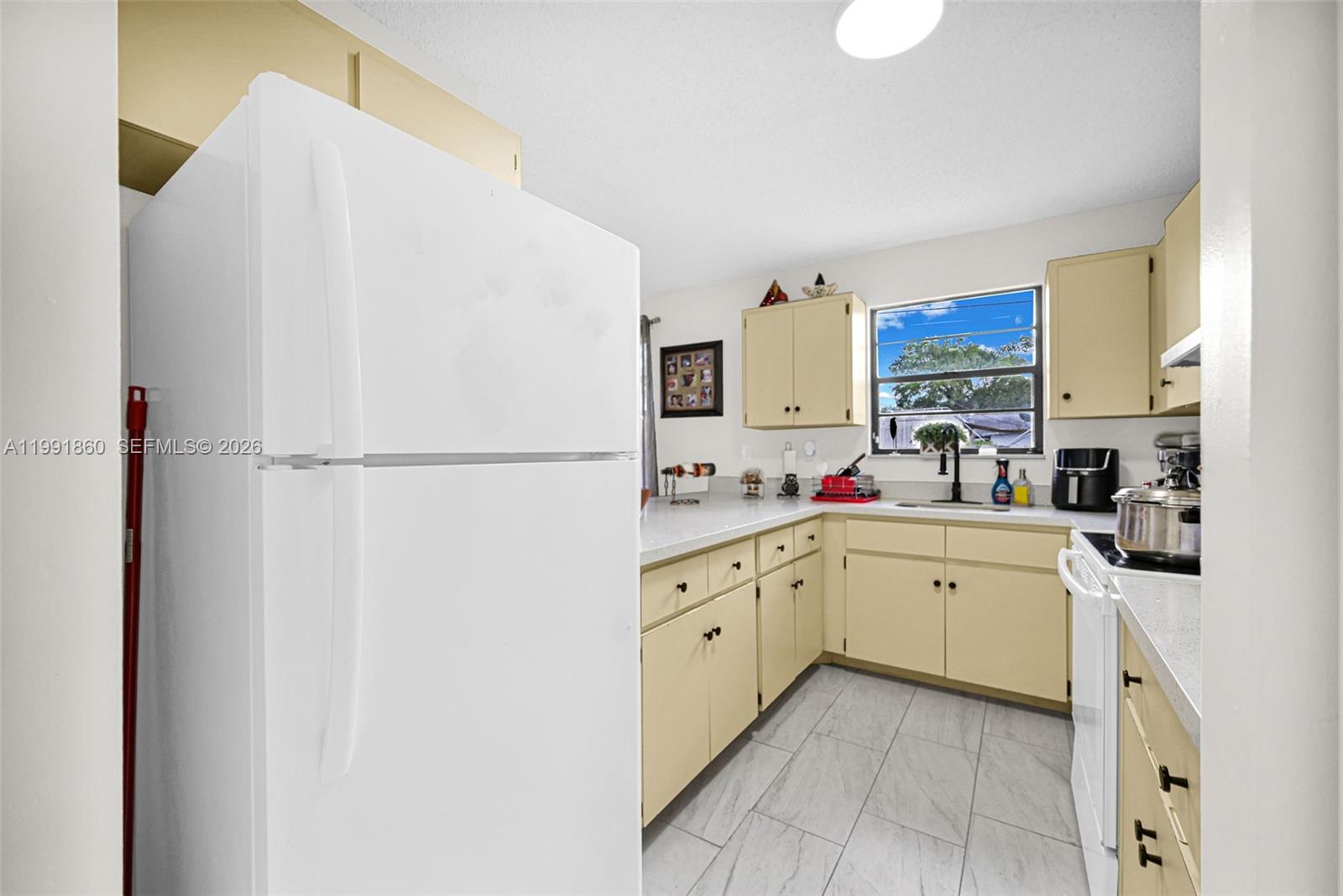 THE TROPICS AMD - Residential Income