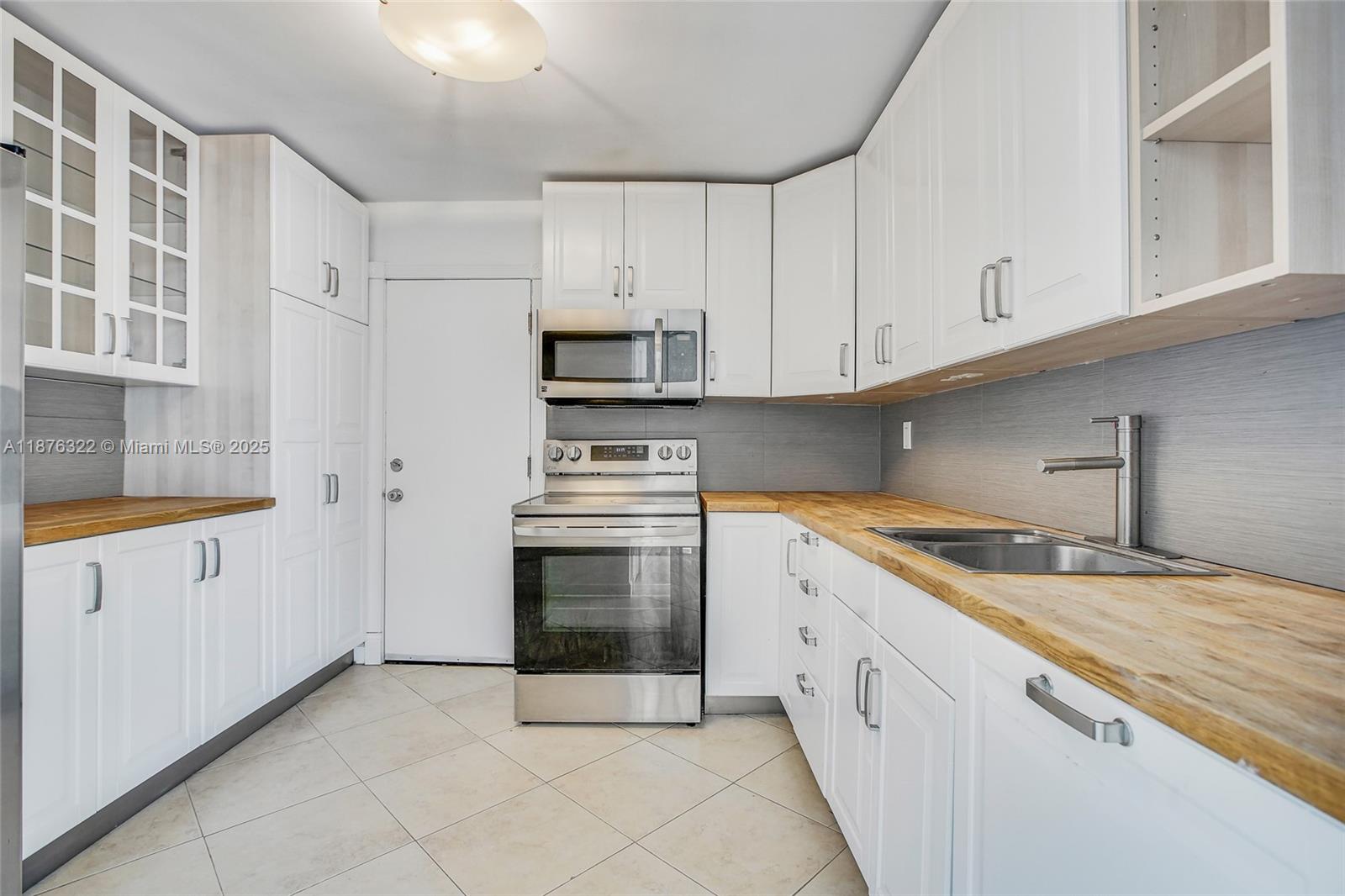 ST REGIS APTS CONDO - Residential Lease