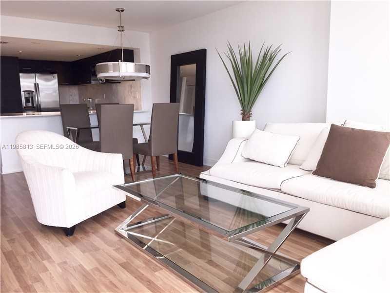 BRICKELL PLACE CONDO - Residential Lease