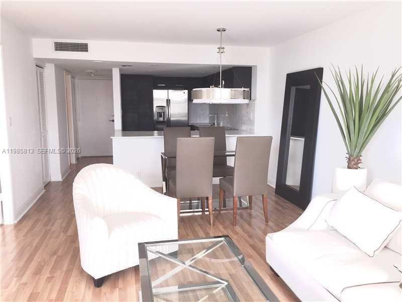 BRICKELL PLACE CONDO - Residential Lease