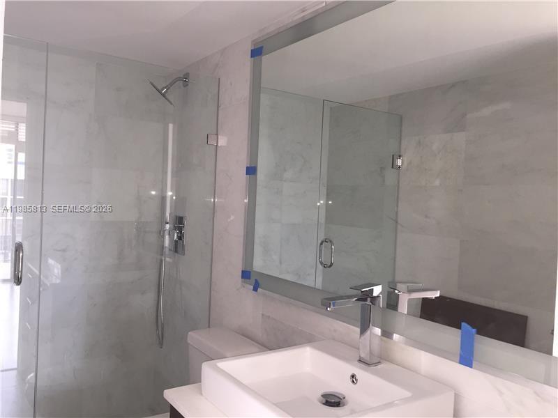 BRICKELL PLACE CONDO - Residential Lease