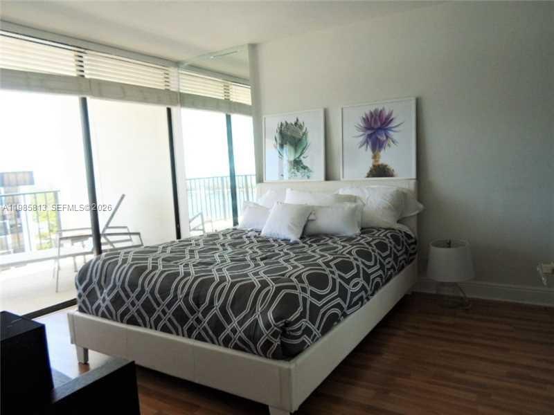 BRICKELL PLACE CONDO - Residential Lease