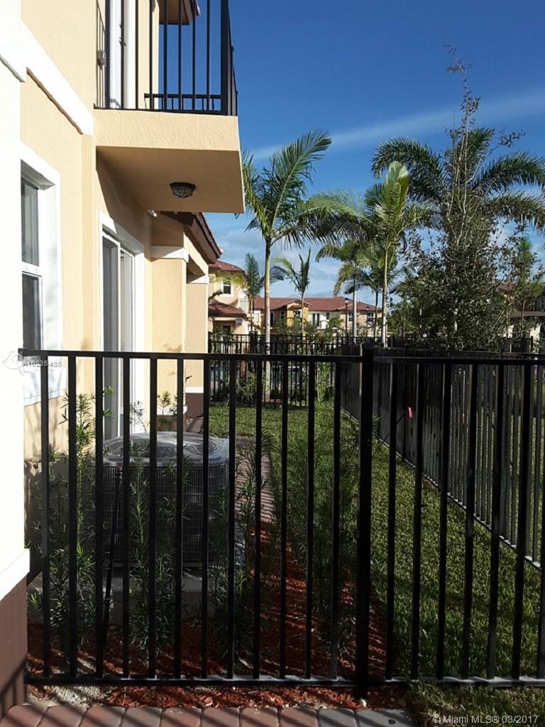5150 Hillsboro 176-189 B - Residential Lease