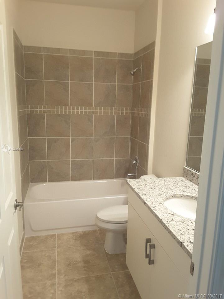 5150 Hillsboro 176-189 B - Residential Lease