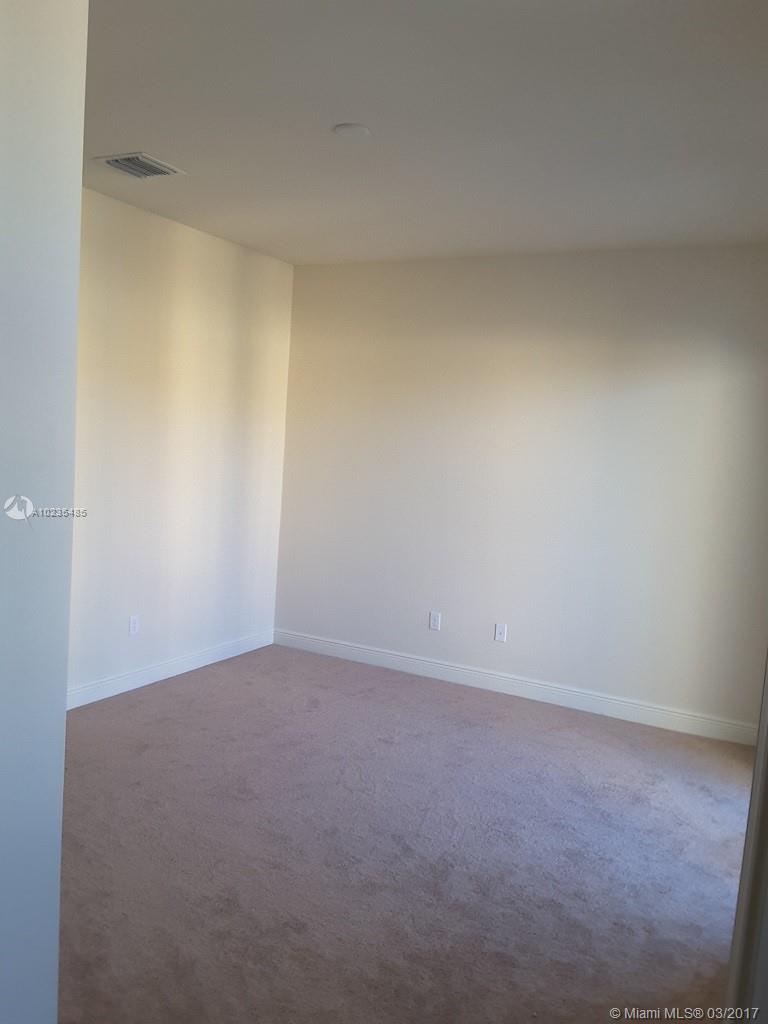 5150 Hillsboro 176-189 B - Residential Lease