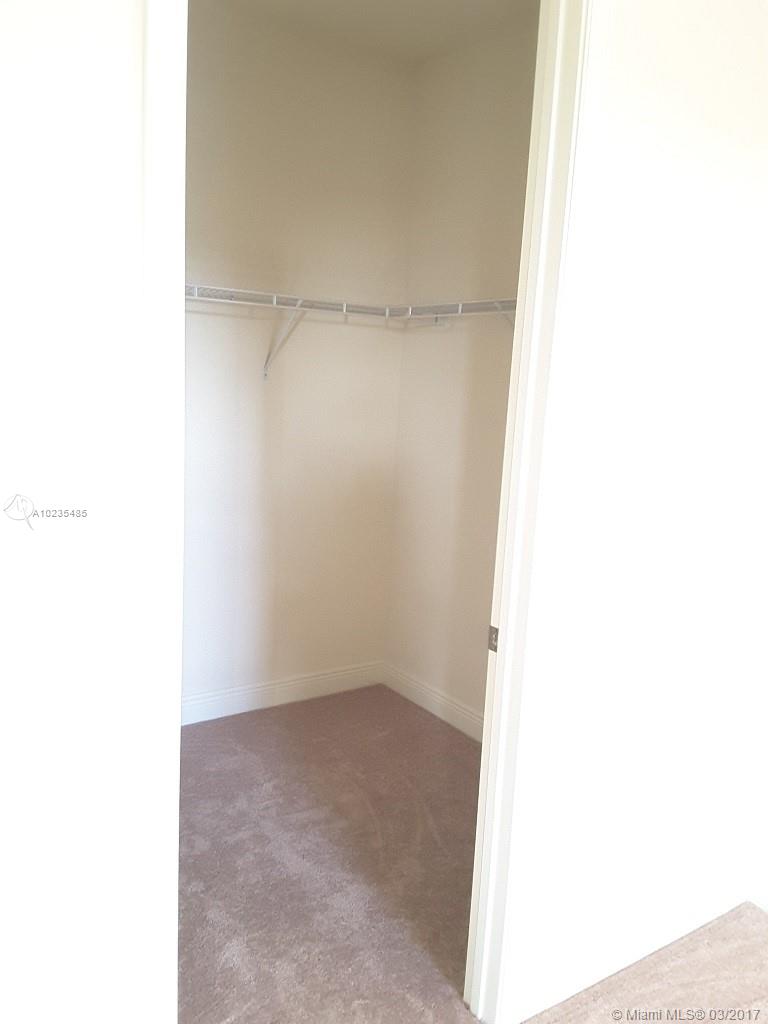 5150 Hillsboro 176-189 B - Residential Lease
