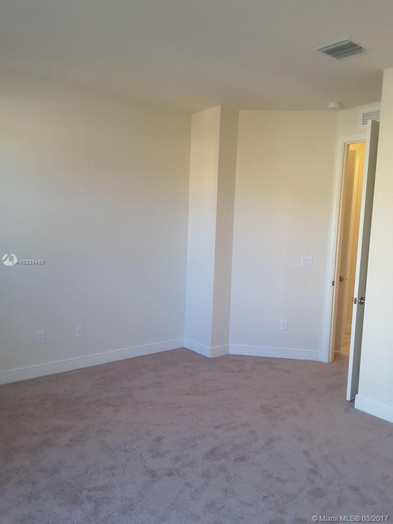 5150 Hillsboro 176-189 B - Residential Lease