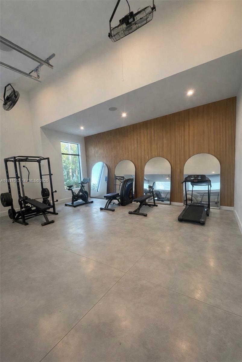 FARMERS ACRES - Residential