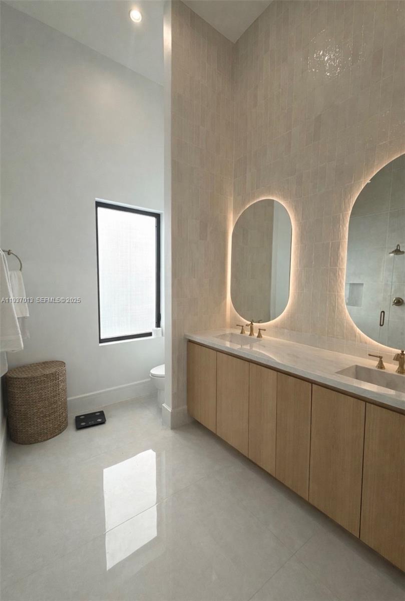 FARMERS ACRES - Residential