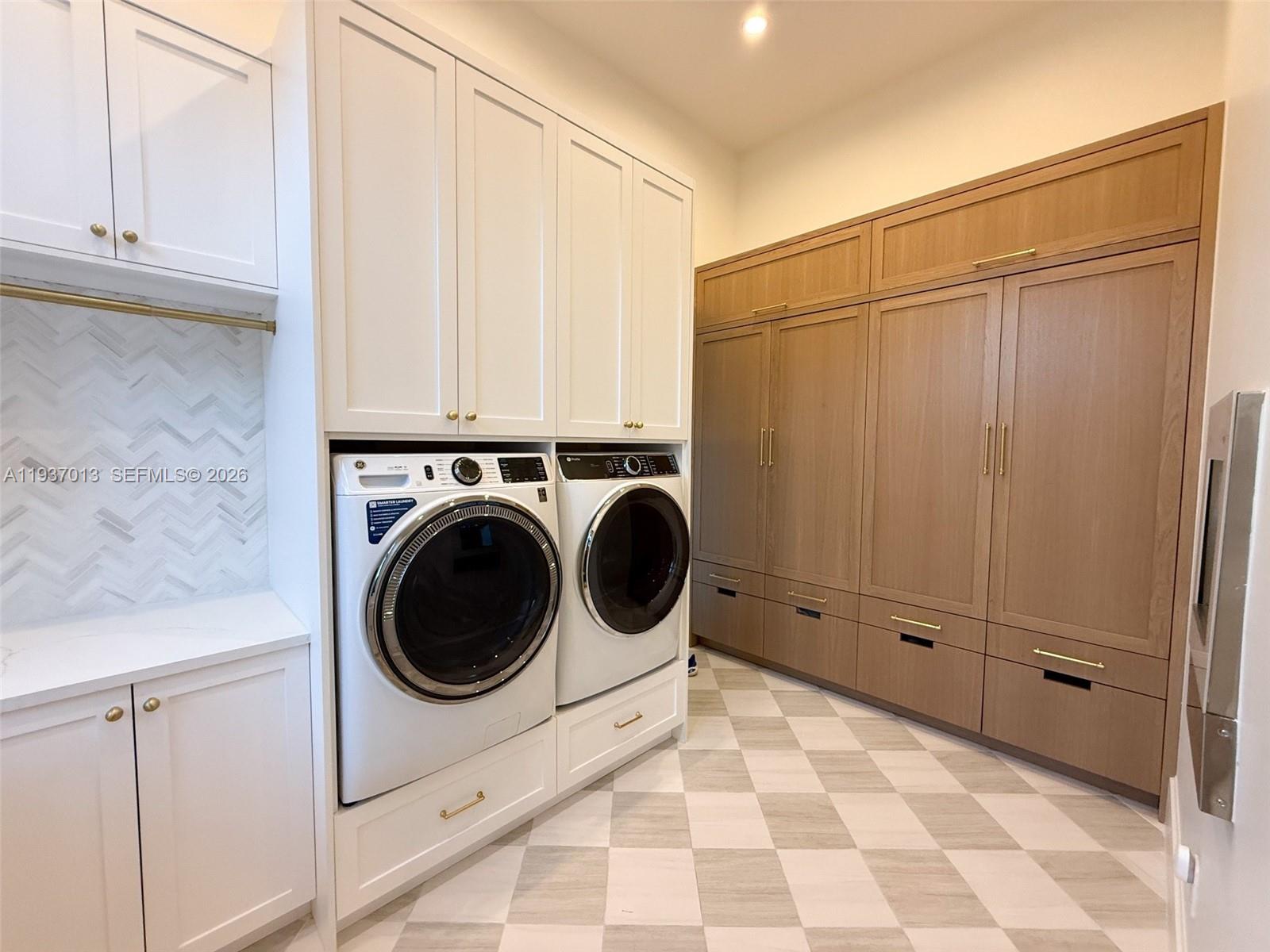 FARMERS ACRES - Residential