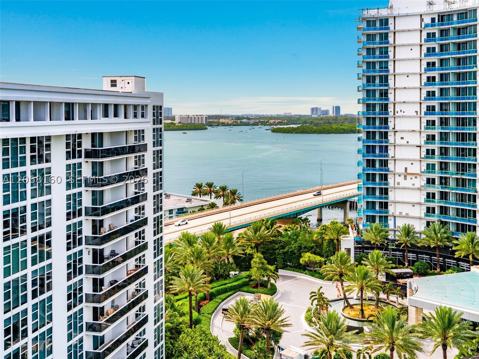 10275 Collins Ave PH1506