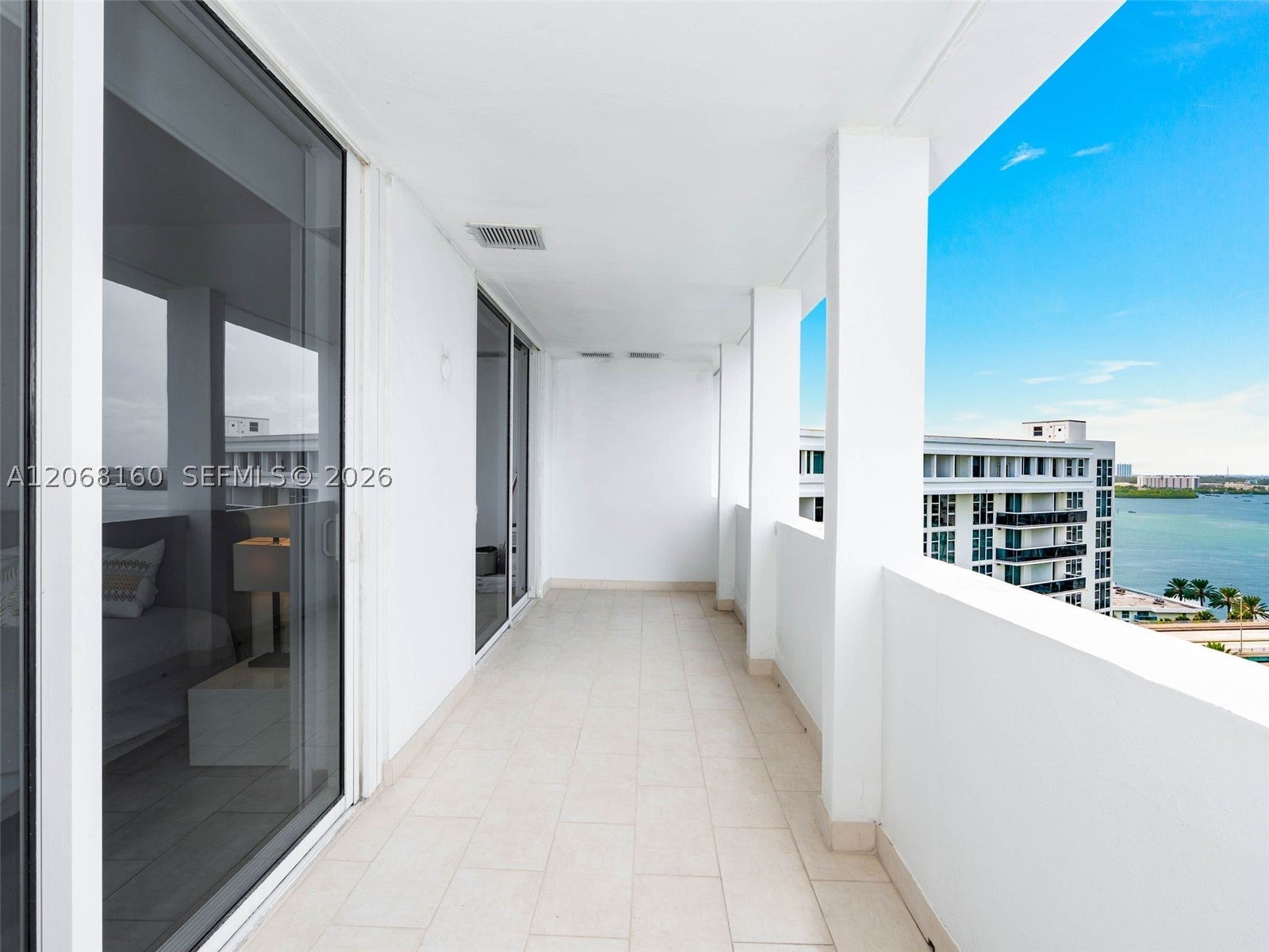 10275 Collins Ave PH1506