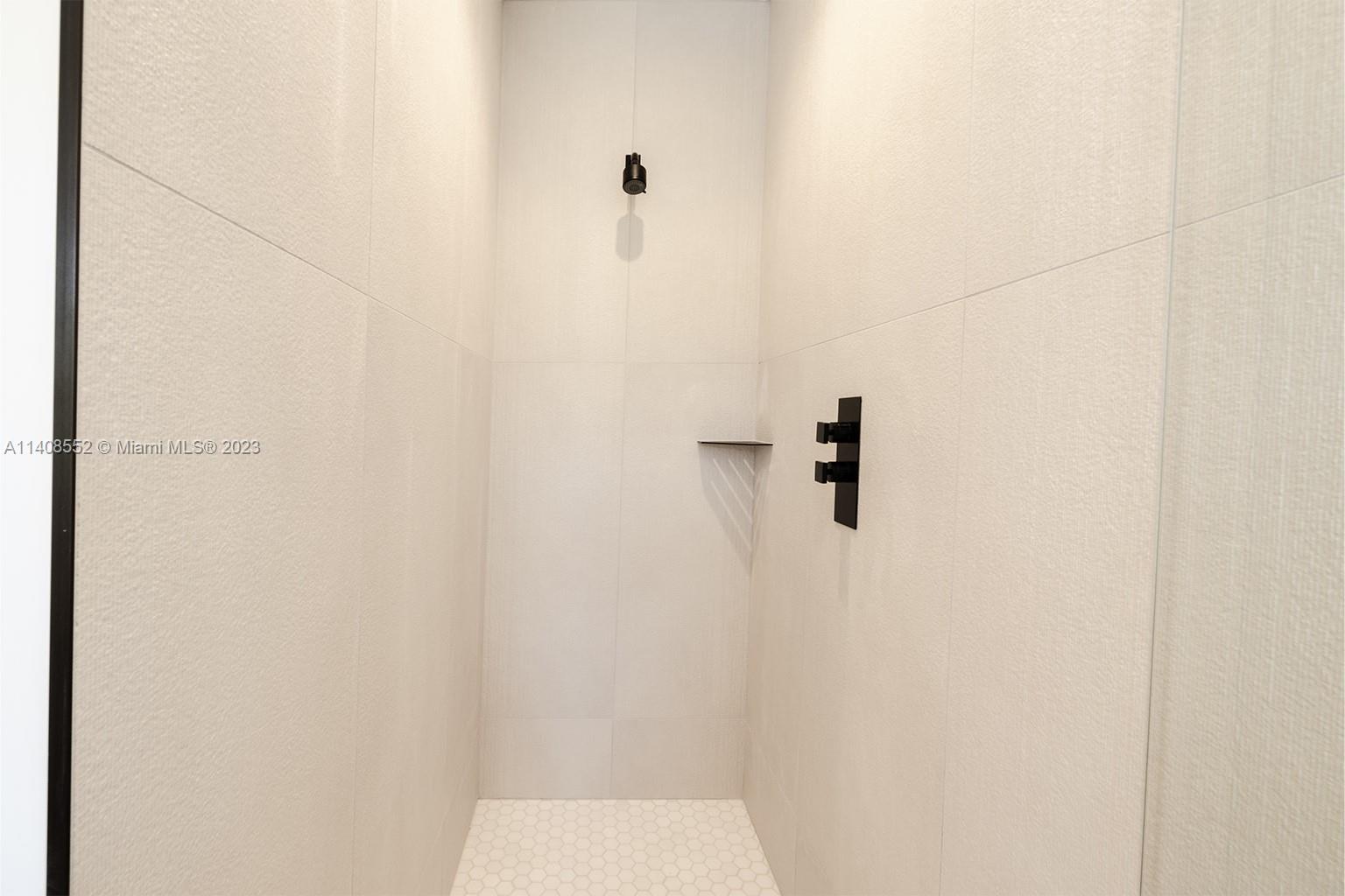 HIGH PINES REV PLAT OF 2N - Residential