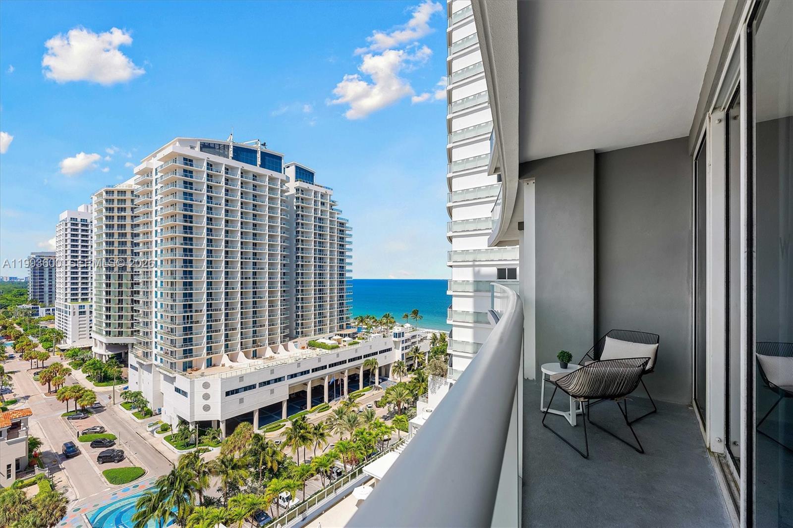 FORT LAUDERDALE RESIDENCE - Residential