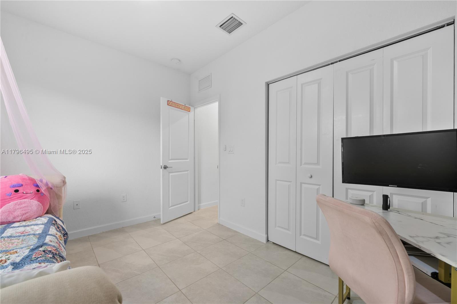 KENDALL ASSEMBLAGE - Residential