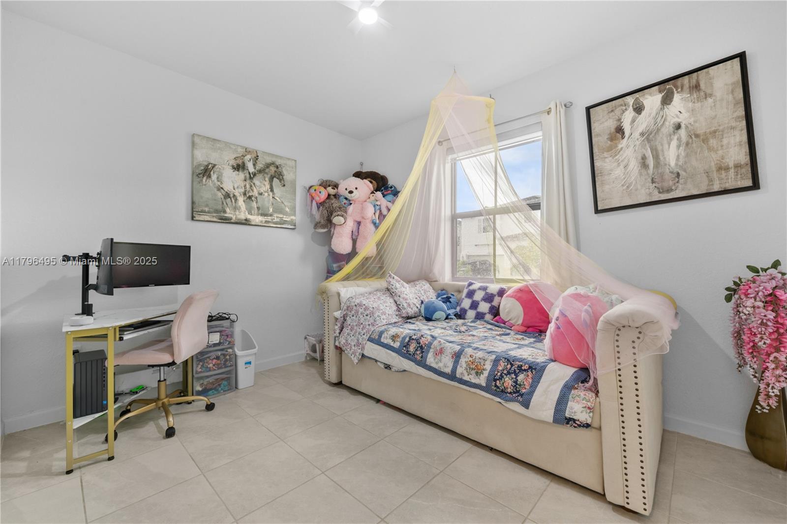KENDALL ASSEMBLAGE - Residential