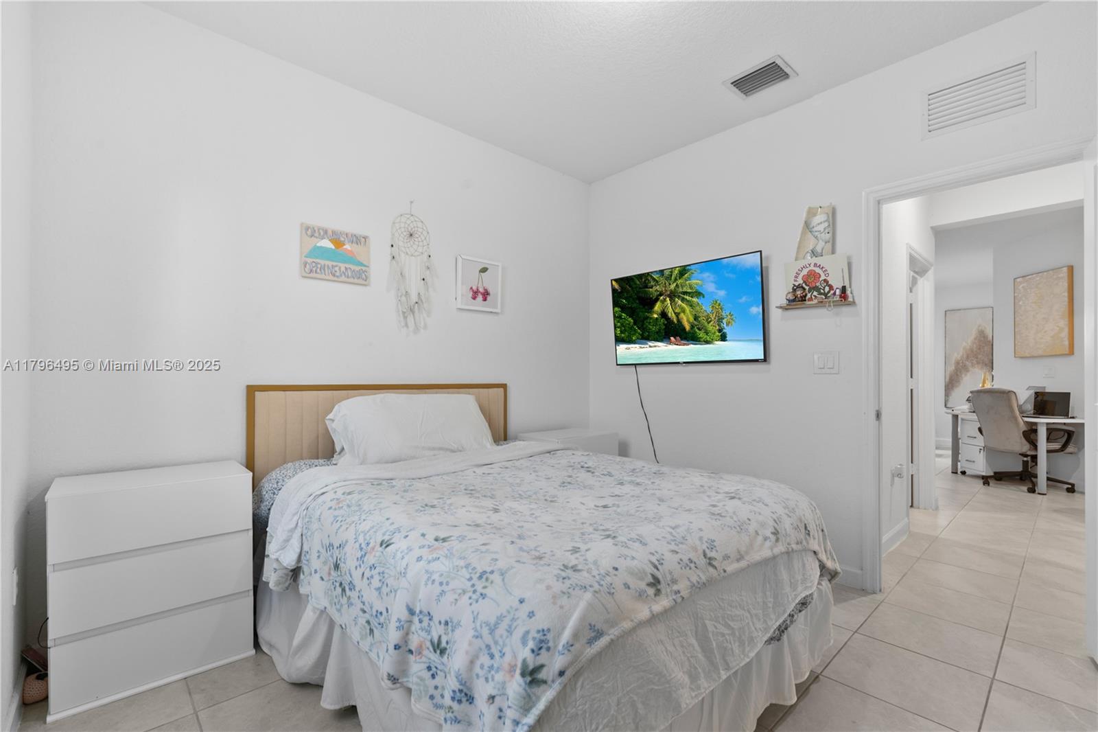 KENDALL ASSEMBLAGE - Residential