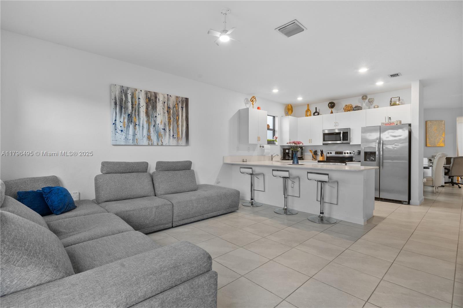 KENDALL ASSEMBLAGE - Residential