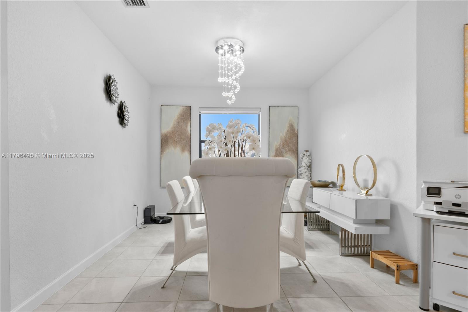 KENDALL ASSEMBLAGE - Residential