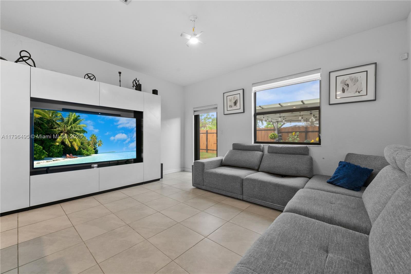 KENDALL ASSEMBLAGE - Residential