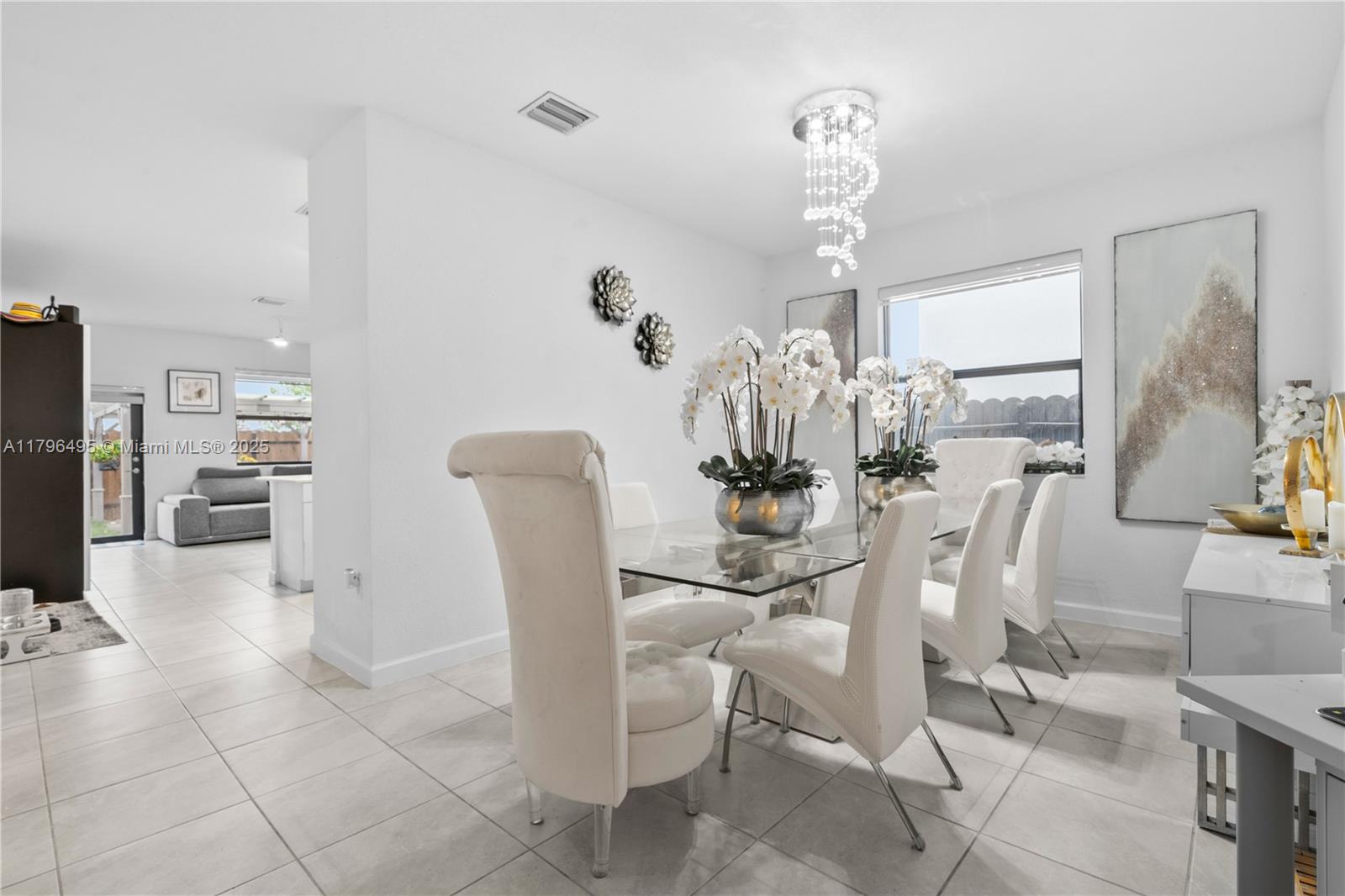 KENDALL ASSEMBLAGE - Residential