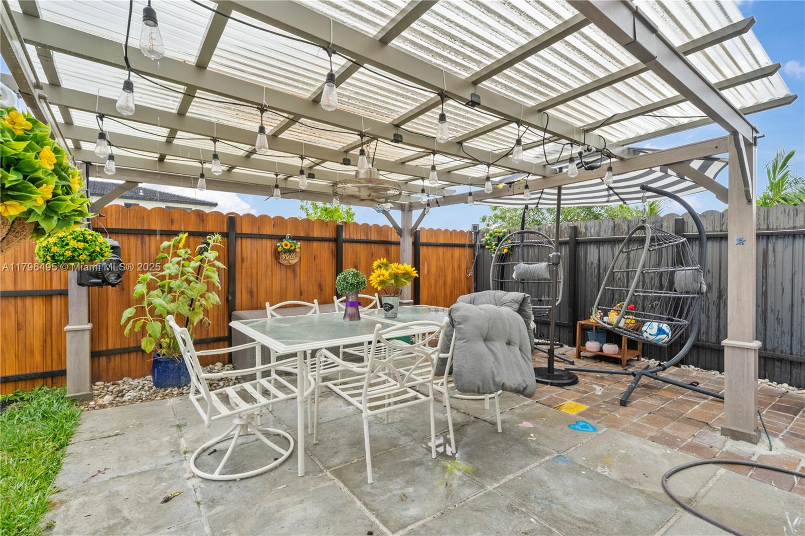 KENDALL ASSEMBLAGE - Residential