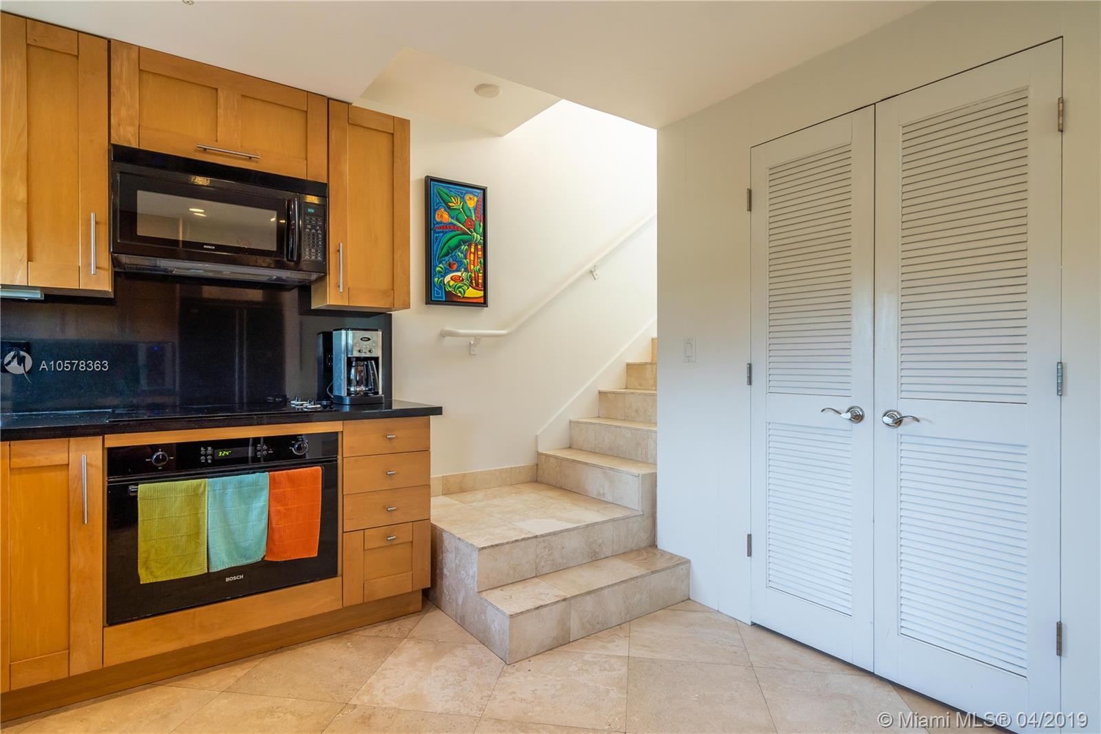 ARMITAGE PLACE NO 1A COND - Residential