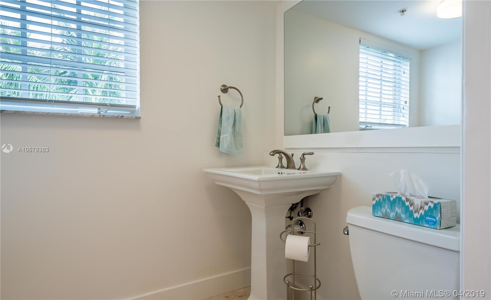 ARMITAGE PLACE NO 1A COND - Residential