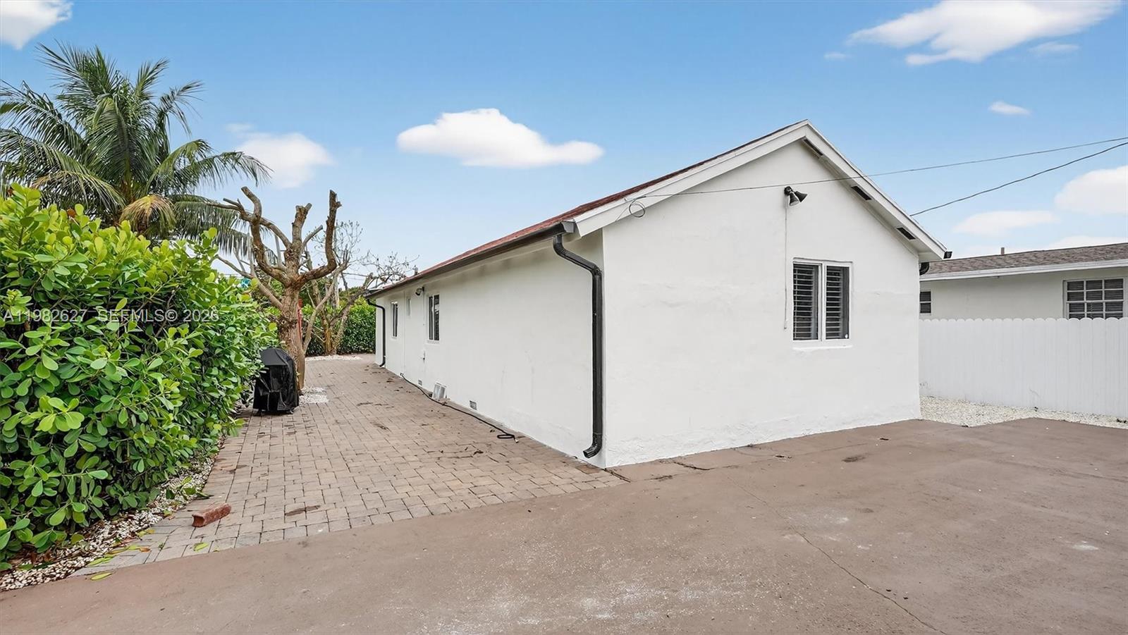 CORAL VILLA REV - Residential